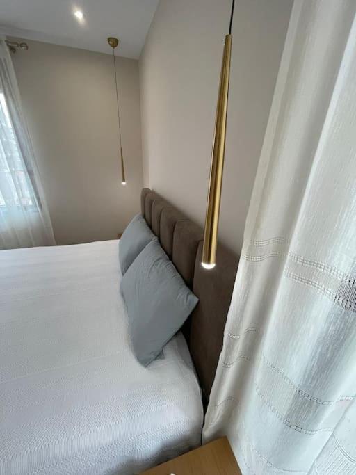 Melody Apartment In Корча Екстер'єр фото