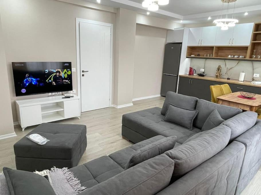 Melody Apartment In Корча Екстер'єр фото