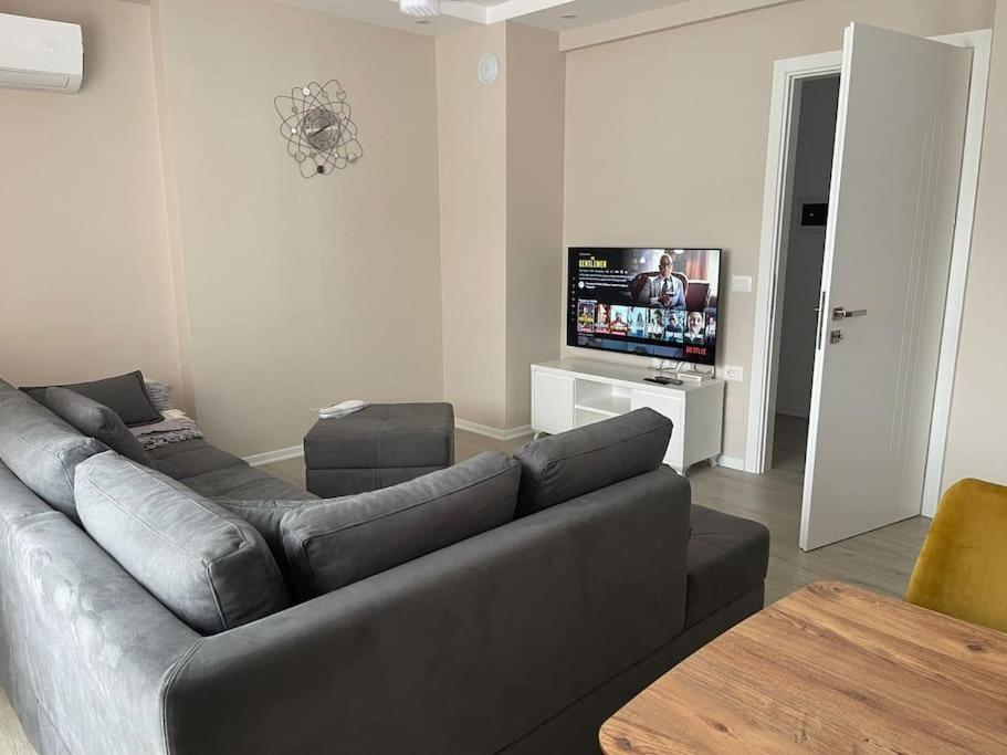 Melody Apartment In Корча Екстер'єр фото