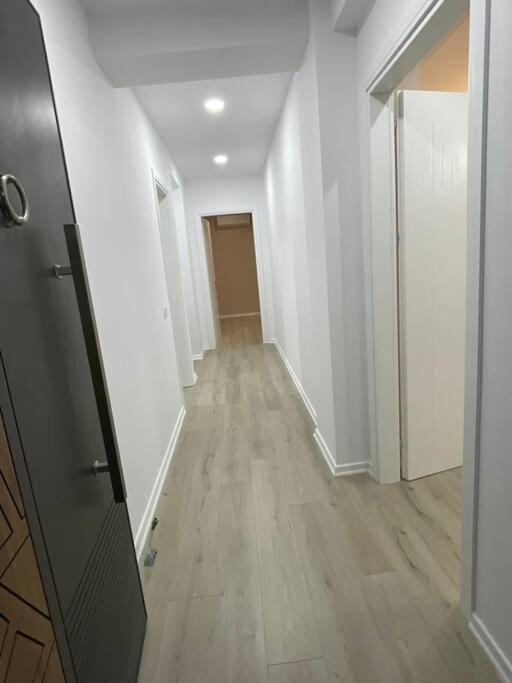 Melody Apartment In Корча Екстер'єр фото