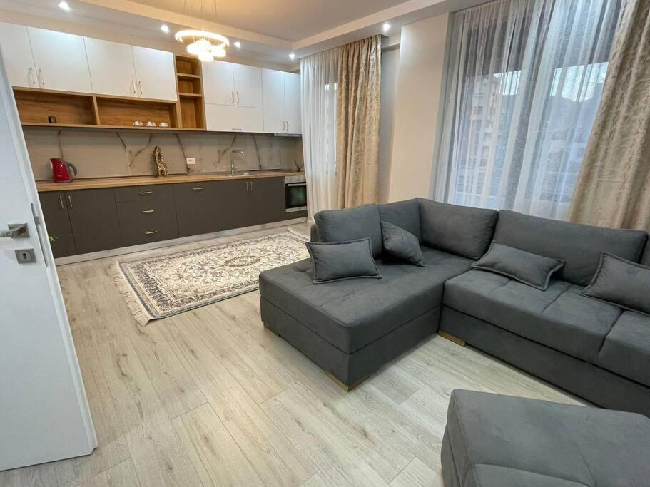 Melody Apartment In Корча Екстер'єр фото