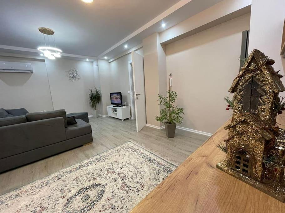 Melody Apartment In Корча Екстер'єр фото
